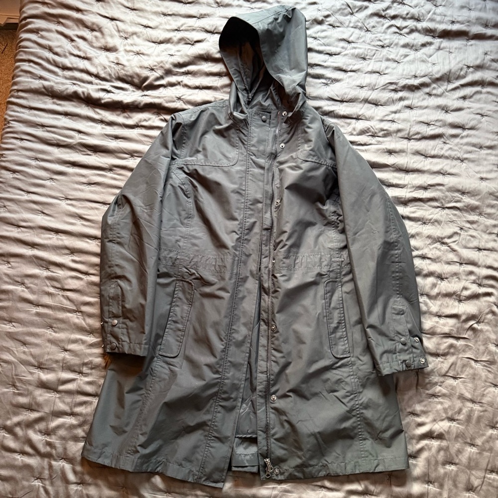 Women’s Hooded Raincoat w/ removable liner
